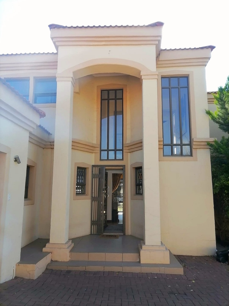 3 Bedroom Property for Sale in Universitas Free State